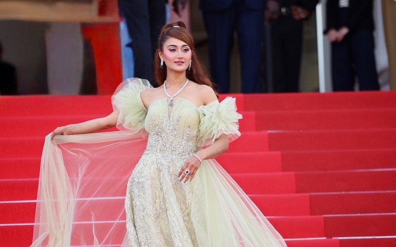 कान्स 2025 में छाईं आरुषि निशंक, नेटिजंस को भाया अंदाज, देखकर बोले- ‘क्या खूब…’